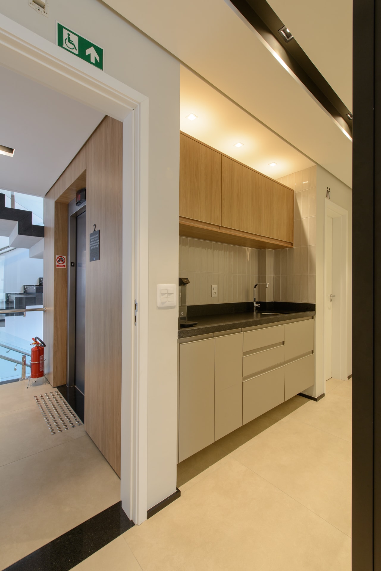 Fotografia de arquitetura e interiores - Escritório SBC - Arquiteto MB4 Arquitetura - Foto 14