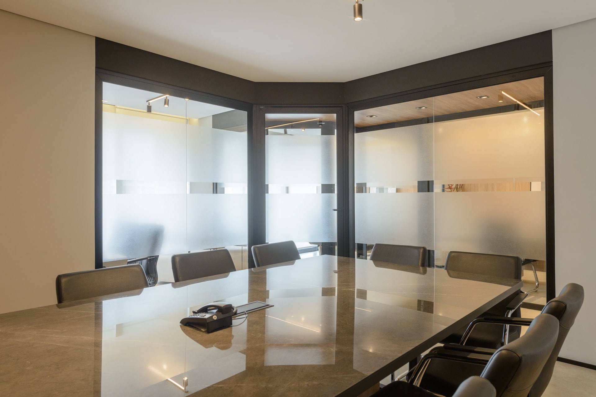 Fotografia de arquitetura e interiores - Escritório SBC - Arquiteto MB4 Arquitetura - Foto 36